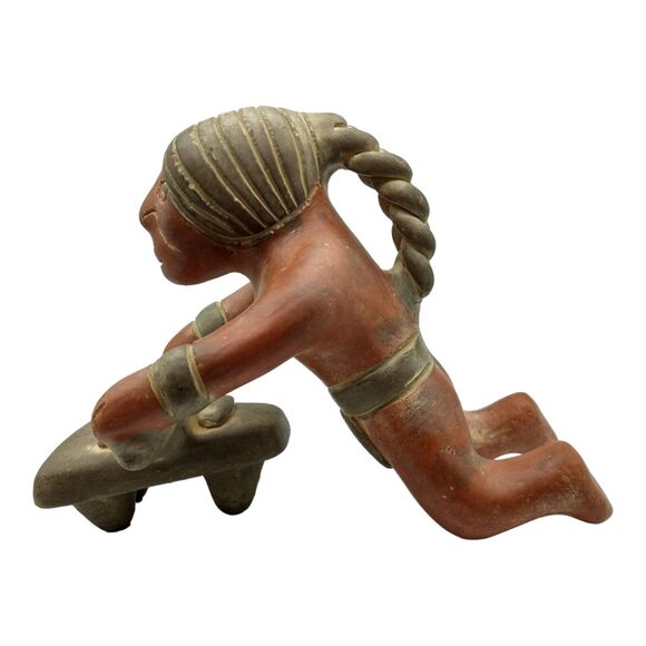 Vintage Mexican Red Clay Mayan Woman Grinding Corn Terra Cotta Folk Art Figurine - Picture 13 of 16